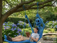 Skeleton Swing Lounger – Materials, Colors and Textures Skeleton-shaped Swing